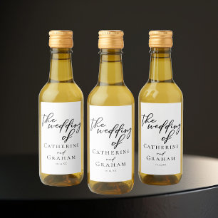 Eenvoudige zwarte typografie Moderne formele bruil Wijn Etiket