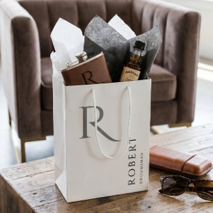 Eenvoudige Zwarte Witte Monogram Gepersonaliseerde Medium Cadeauzakje