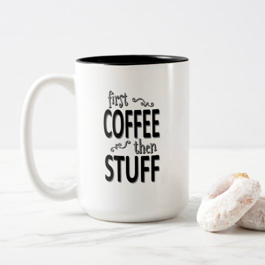 Eerst koffie dan spullen tweekleurige koffiemok (Met donut)