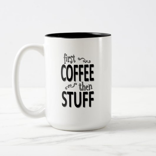 Eerst koffie dan spullen tweekleurige koffiemok (Links)