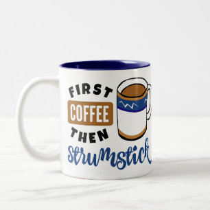 Eerst koffie en vervolgens muziek overtreffen tweekleurige koffiemok