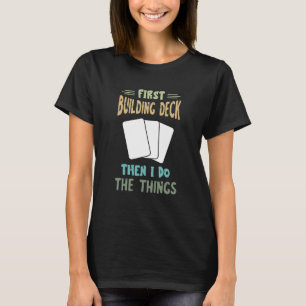 Eerste gebouw dekken karton verzamelobjecten hande t-shirt