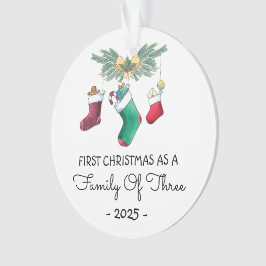 Eerste kerst als gezin van drie 2025 ornament (voorkant)