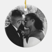 Eerste kerst als Mr & Mrs Pas getrouwd Photo Moder Keramisch Ornament (Achterkant)