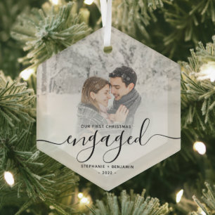 Eerste kerst verloofd aangepaste foto zwart schrif glas ornament