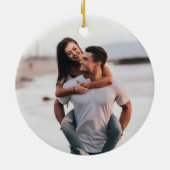 Eerste kerst verloofd modern paar 2 foto keramisch ornament (Achterkant)