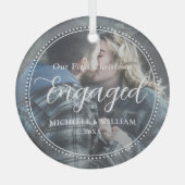 Eerste kerst verloofde script overlay foto glas ornament (Voorkant)