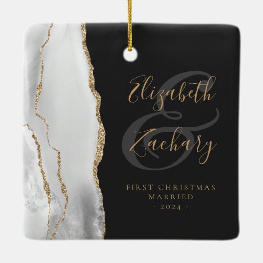 Eerste kerstcadeauscript met grijs gehuwd grijs ge keramisch ornament (Achterkant)