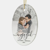 Eerste kerstcadeautje Aangepaste foto Zwart script Keramisch Ornament (Links)