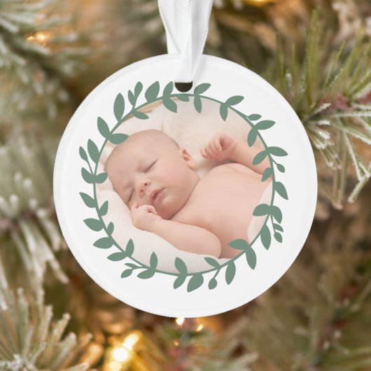 Eerste kerstgroene Baby foto Leafy Border Ornament (Boom)