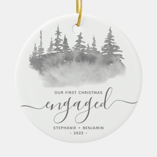 Eerste Kerstkerst met Woodland Trees Grey Script Keramisch Ornament (Voorkant)
