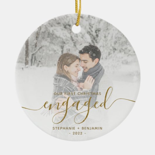 Eerste Kerstmis Aangepast Foto Gold Script Keramisch Ornament (Voorkant)