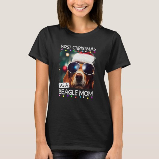 Eerste Kerstmis als Beagle-moeder T-shirt (Voorkant)