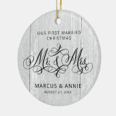 Eerste Kerstmis als de heer & mevrouw Rustic Grey  Keramisch Ornament (Links)