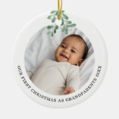Eerste Kerstmis als grootouders Foto Mistletoe Keramisch Ornament (Voorkant)