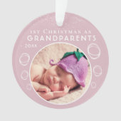 Eerste Kerstmis als grootouders Roze Baby Foto Ornament (voorkant)