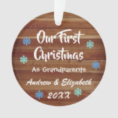 Eerste Kerstmis als grootouders Rustisch Ornament (voorkant)