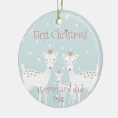 Eerste Kerstmis als moeder en vader - Cute Deer Bl Keramisch Ornament (Links)