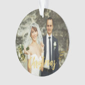Eerste Kerstmis bruiloft foto gouden script Ornament (voorkant)