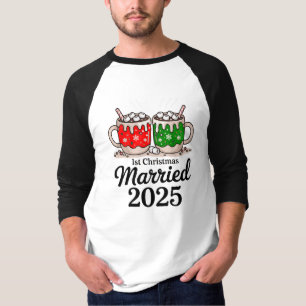 Eerste kerstmis getrouwd 2025 Lekkere warme choc T-shirt