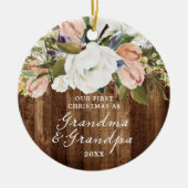 Eerste Kerstmis Grootma Grandpa Personalized Rusti Keramisch Ornament (Voorkant)