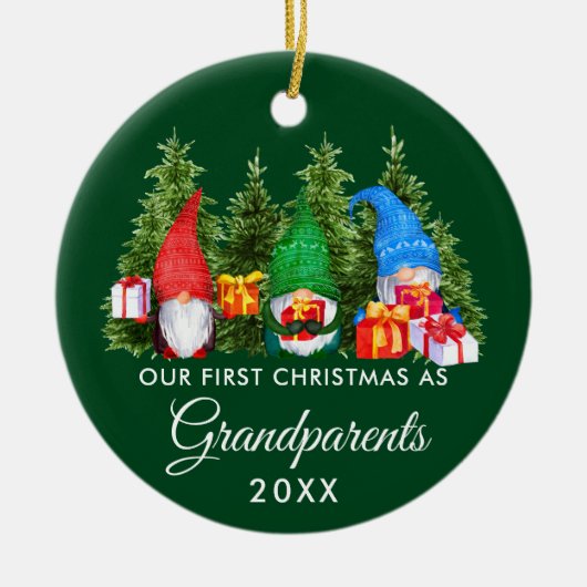 Eerste Kerstmis Grootouders Gnomes Trees Green Keramisch Ornament (Voorkant)