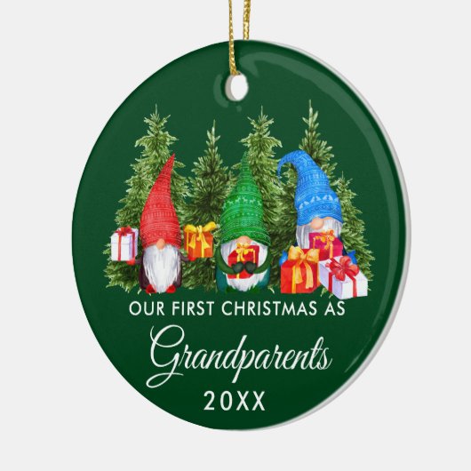 Eerste Kerstmis Grootouders Gnomes Trees Green Keramisch Ornament (Links)
