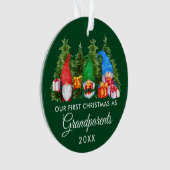 Eerste Kerstmis Grootouders Gnomes Trees Green Ornament (voorkant)