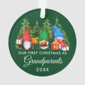 Eerste Kerstmis Grootouders Gnomes Trees Green Ornament (achterkant)