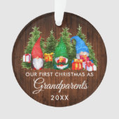 Eerste Kerstmis Grootouders Gnomes Wood Trees Ornament (voorkant)