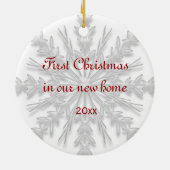 Eerste Kerstmis in New Home White Snowflake Keramisch Ornament (Achterkant)