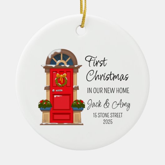 Eerste Kerstmis in onze nieuwe thuisversiering Keramisch Ornament (Voorkant)