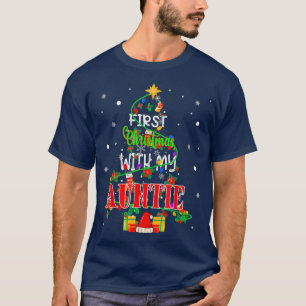 Eerste Kerstmis met mijn tante Xmas Tree Light Fam T-shirt