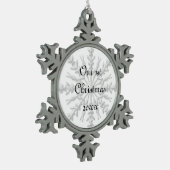 Eerste Kerstmis met Snowflake Tin Sneeuwvlok Ornament (Links)