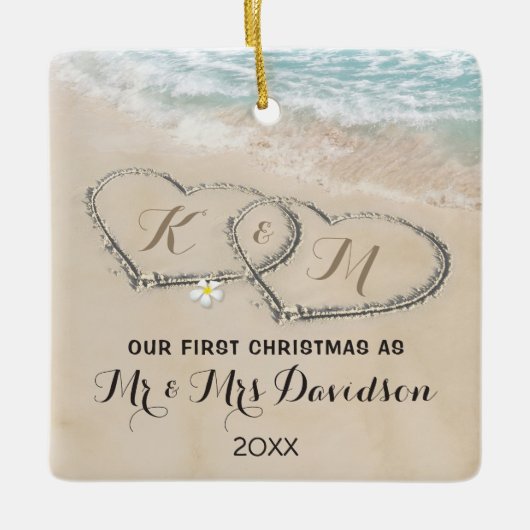 Eerste Kerstmis: Mr & Mrs Tropical Hearts Keramisch Ornament (Voorkant)