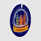 Eerste Kerstmis Onze Nieuwe Huis Snowglobe Kerstmi Ornament (voorkant)
