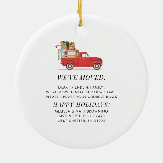 Eerste Kerstmis op New Home Red Loaded Truck Keramisch Ornament (Achterkant)