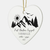 Eerste Kerstmis verloofd avontuur Keramisch Ornament (Links)