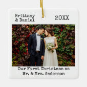 Eerste Kerstmis voor schrijfmachine als Mr en Mrs. Keramisch Ornament (Voorkant)