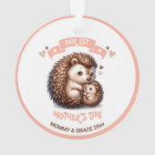 Eerste Moederdag Schattigee Hedgehog aangepaste na Ornament (achterkant)