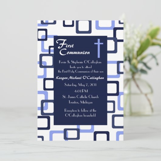 Eerste uitnodiging van de gemeenschap - jongen (Staand voorkant)