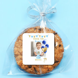 Eerste verjaardag foto jongen blauwe gouden ballon vierkante sticker
