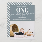 Eerste verjaardag Onderful typografie kaart (Voorkant / Achterkant)