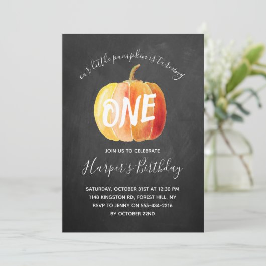 Eerste verjaardag van het kleine pompoenbord kaart (Staand voorkant)