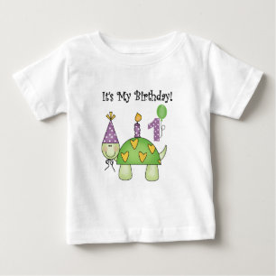 Eerste verjaardag van schildpad en cadeaus