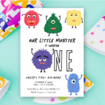 Eerste verjaardagsfeestje van kleine monster