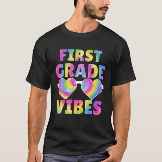 Eersteklas Vibes Tie Dye Terug naar School Kind 1s T-shirt (Voorkant)