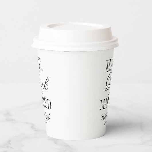 Eet drink en trouwde papieren trouwbekers met deks papieren bekers (Links)