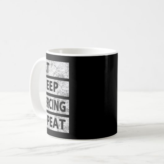Eet Slaap Piercing Herhaal Grappig Piercing Koffiemok (Voorkant links)
