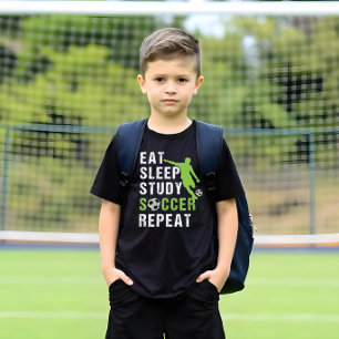 Eet Slaap Voetbal Herhaal Jongen Student Voetballe T-shirt